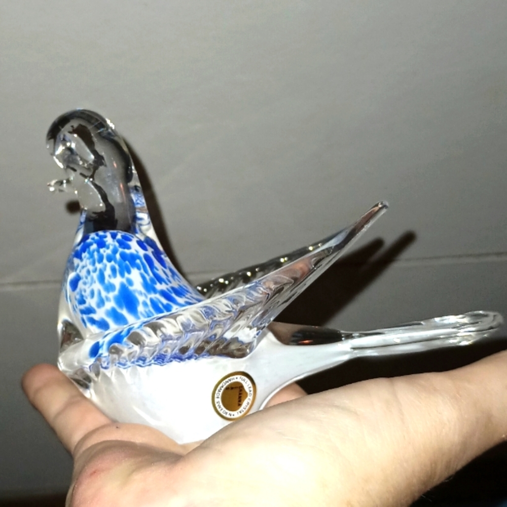 Hand blown Glass Bird Sculpture Swedish Made New
